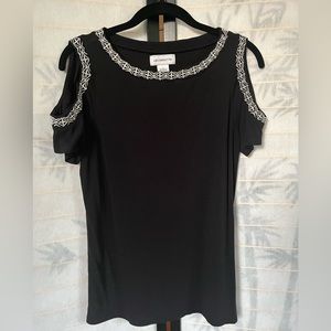 Black cold shoulder tee
